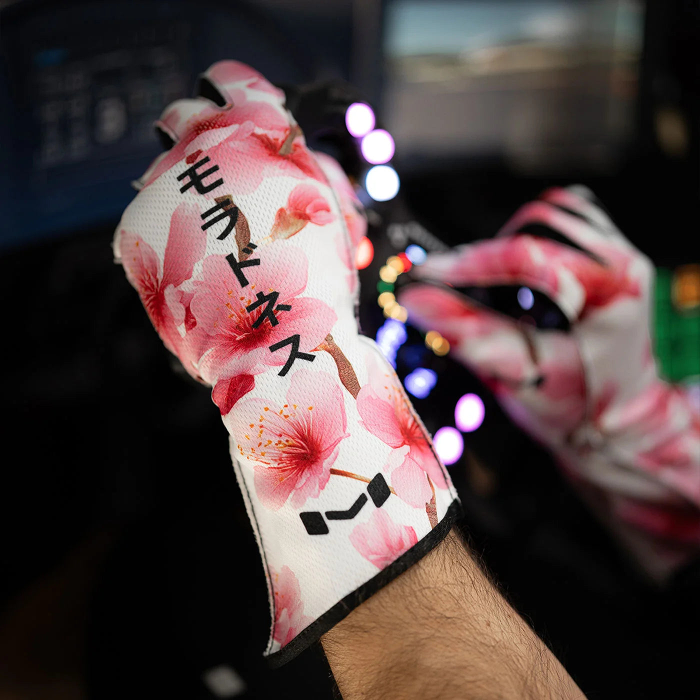 Moradness Aura Pro Sakura gloves